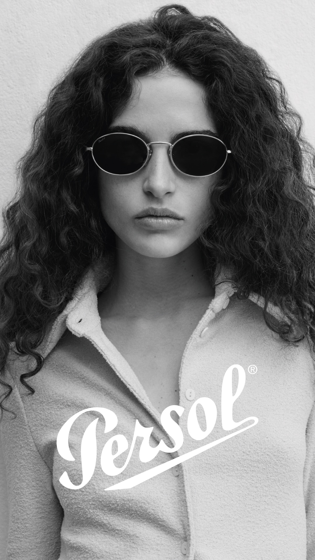 Hotel Production produced this fashion photograph in Milan, combining a profound aesthetic sensibility with contemporary market standards.